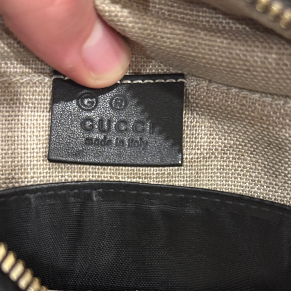 Gucci  Women’s Black Leather Crossbody Bag - Picture 6 of 7